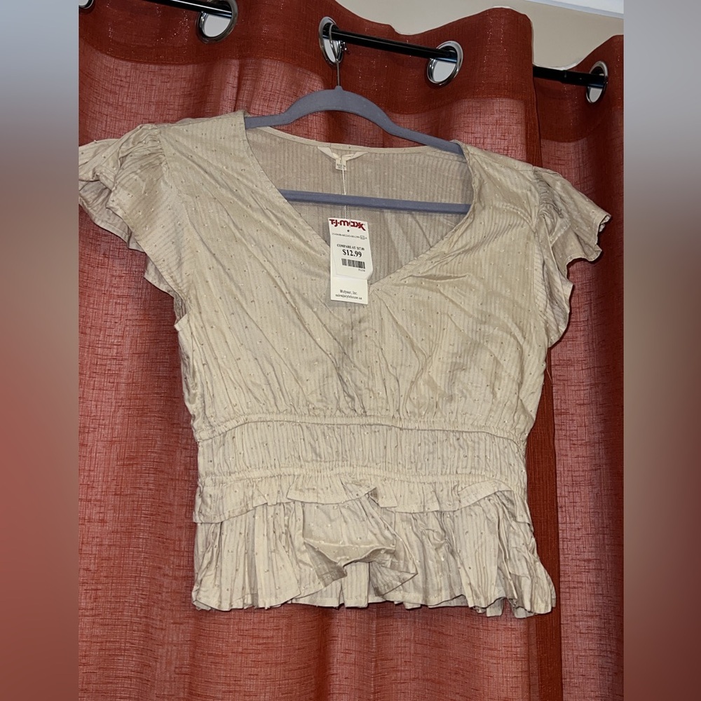TJ MAXX top